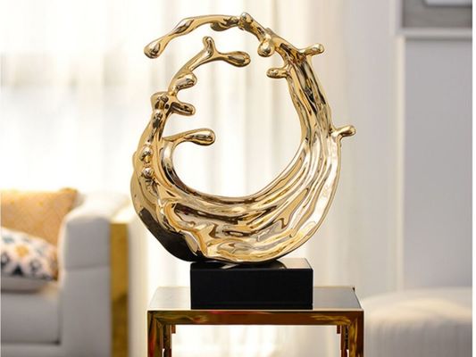 Χρυσή διακόσμηση λόμπι γλυπτών μετάλλων σύγχρονης τέχνης ψεκασμού γλυπτών τέχνης ρητίνης καθρεφτών